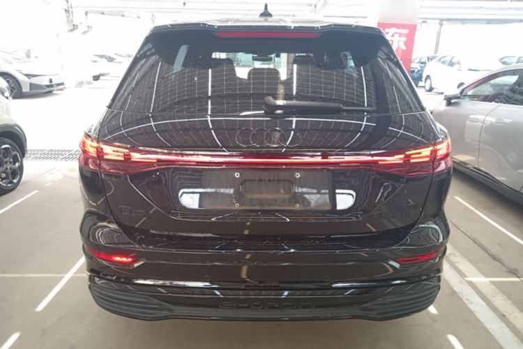 Used Audi Q5 e-tron 2022 40 e-tron Starlight Edition Mech Kit Rear