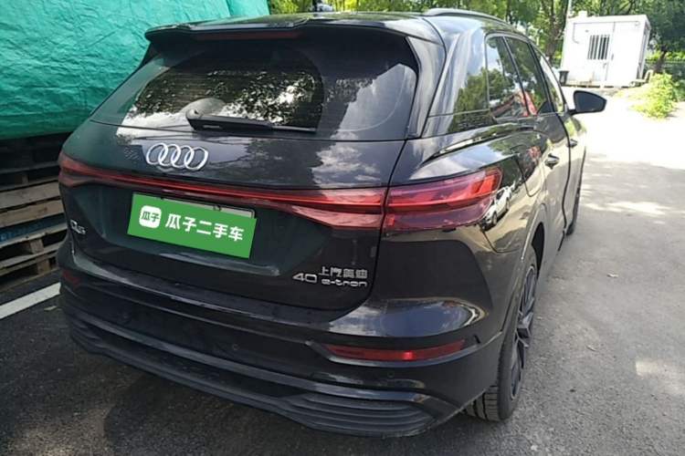 Used Audi Q5 e-tron 2022 40 e-tron Starlight Edition Mech Kit Rear Right 45 Deg