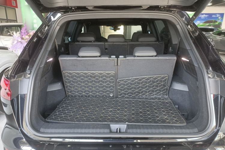 Used Audi Q5 e-tron 2022 40 e-tron Starry Edition Luxury Package Trunk