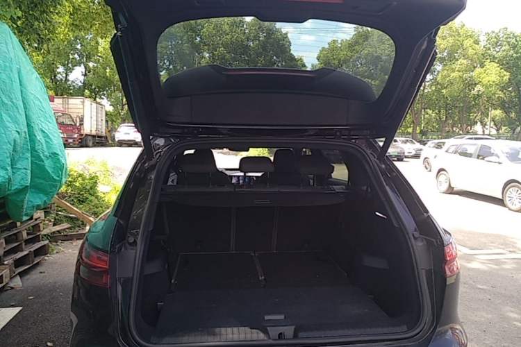 Used Audi Q5 e-tron 2022 40 e-tron Starlight Edition Mech Kit Trunk