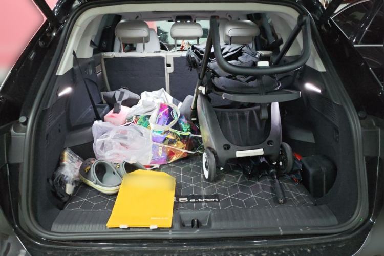 Used Audi Q5 e-tron 2022 40 e-tron Starry Edition Luxury Package Trunk
