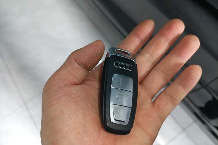 Used Audi Q5 e-tron 2022 40 e-tron Starry Edition Luxury Package Vehicle Key