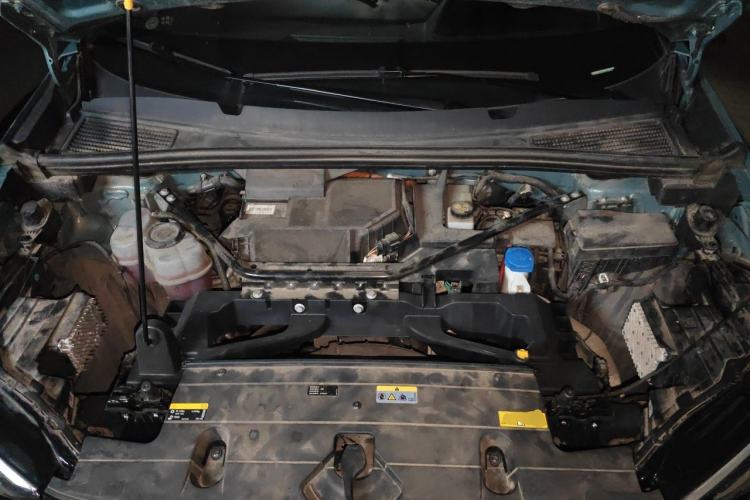Used Audi Q5 e-tron 2022 40 e-tron Starlight Edition Mech Kit Engine Bay