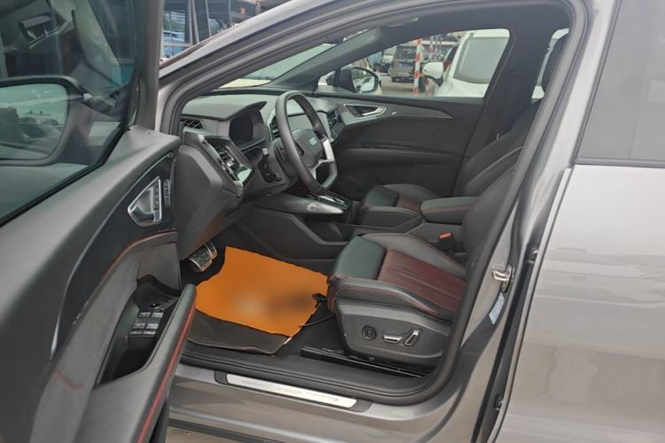 Used Audi Q5 e-tron 2022 40 e-tron Starlight Edition Mech Kit Driver Seat