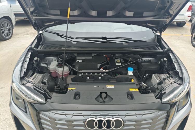 Used Audi Q5 e-tron 2022 40 e-tron Starlight Edition Mech Kit Engine Bay