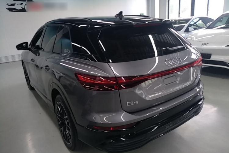 Used Audi Q5 e-tron 2022 40 e-tron Starry Edition Mechanical Suit Sun-Chasing Version Exterior 2