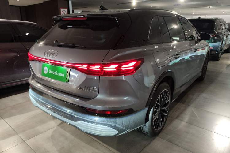 Used Audi Q5 e-tron 2022 40 e-tron Starlight Edition Mech Kit Exterior 5