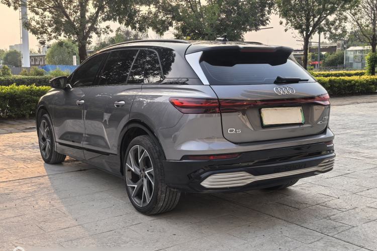 Used Audi Q5 e-tron 2022 40 e-tron Starlight Edition Mech Kit Exterior 8
