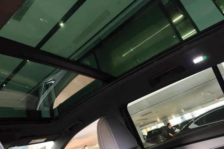Used Audi Q5 e-tron 2022 40 e-tron Starlight Edition Mech Kit Headliner