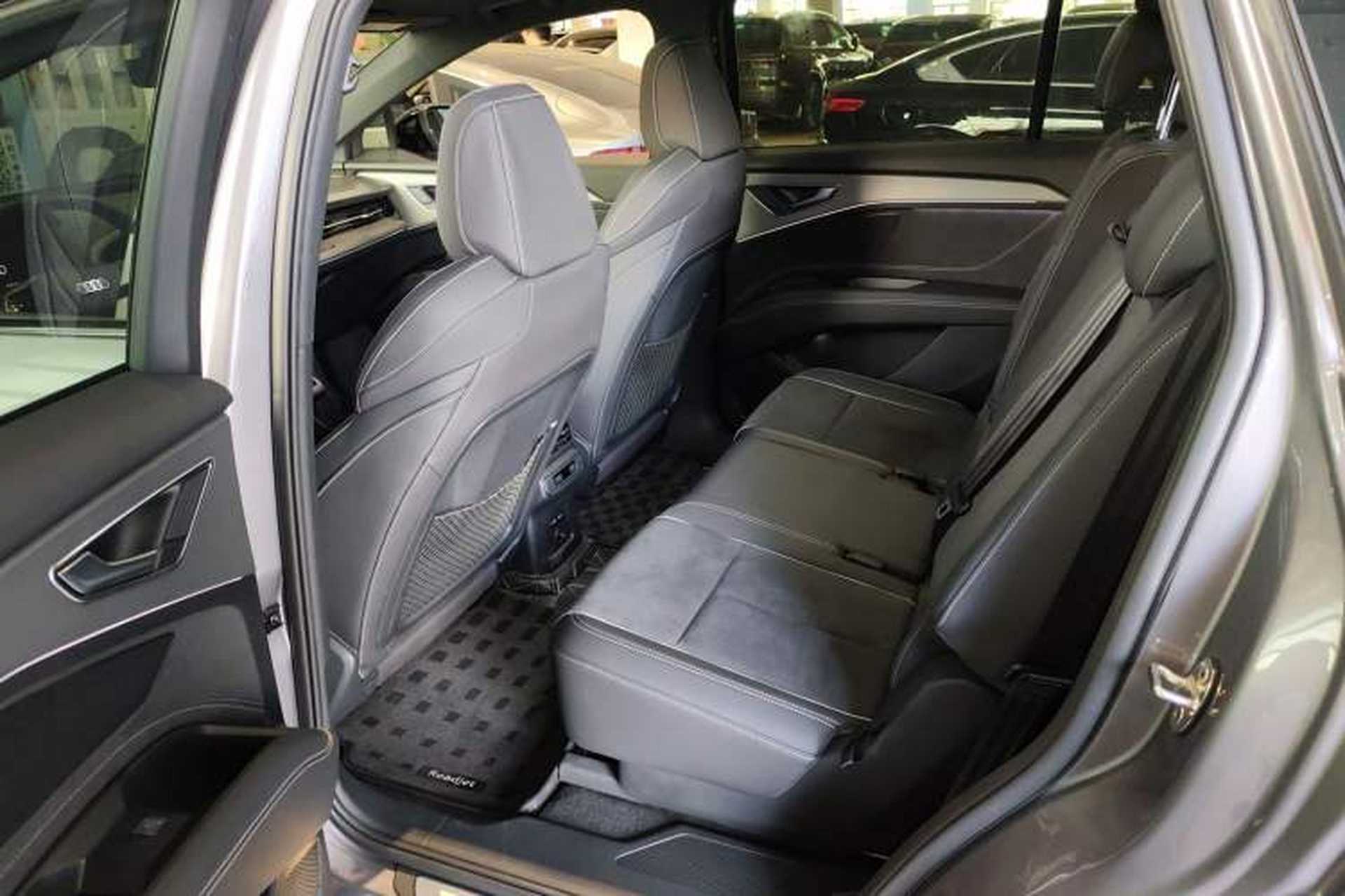 Used Audi Q5 e-tron 2022 40 e-tron Starlight Edition Mech Kit Interior 4