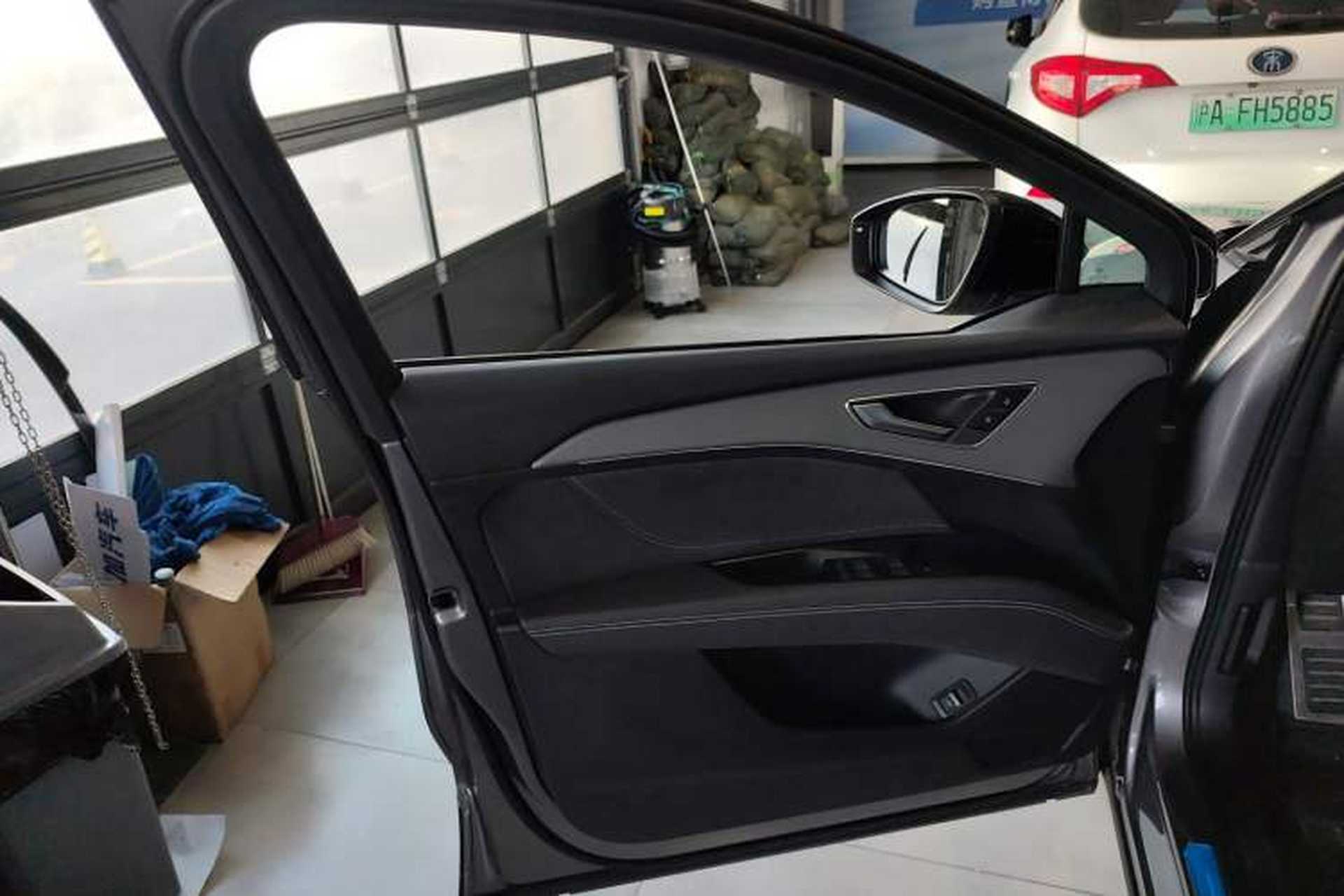 Used Audi Q5 e-tron 2022 40 e-tron Starlight Edition Mech Kit Interior 7