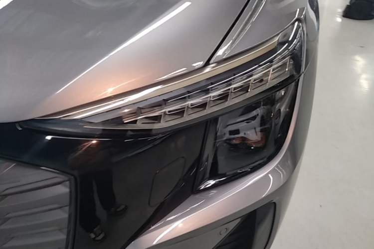 Used Audi Q5 e-tron 2022 40 e-tron Starry Edition Mechanical Suit Sun-Chasing Version Left Front Headlight