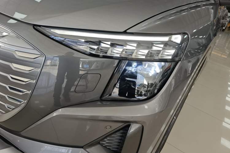 Used Audi Q5 e-tron 2022 40 e-tron Starry Edition Luxury Package Left Front Headlight