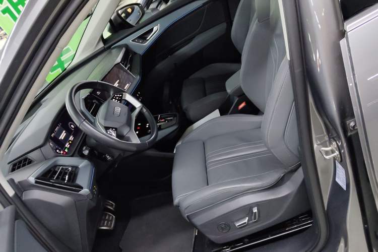 Used Audi Q5 e-tron 2022 40 e-tron Starry Edition Luxury Package Left Front Seat