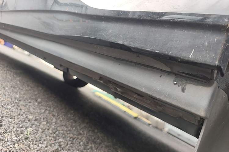 Used Audi Q5 e-tron 2022 40 e-tron Starlight Edition Mech Kit Left Side Sill