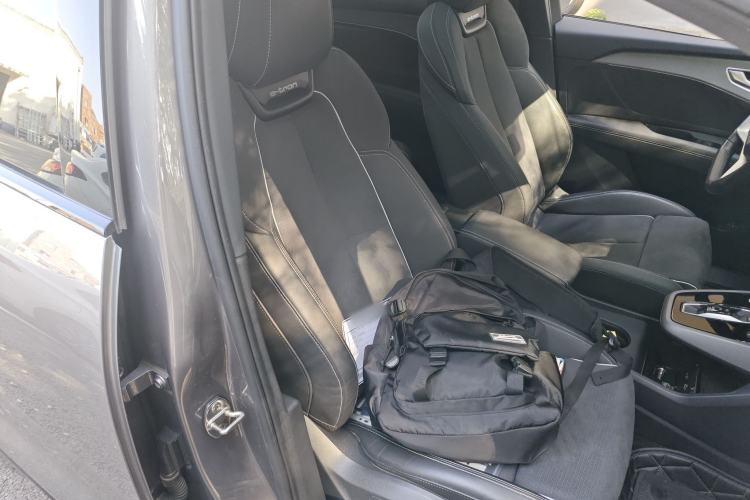 Used Audi Q5 e-tron 2022 40 e-tron Starlight Edition Mech Kit Right Front Seat