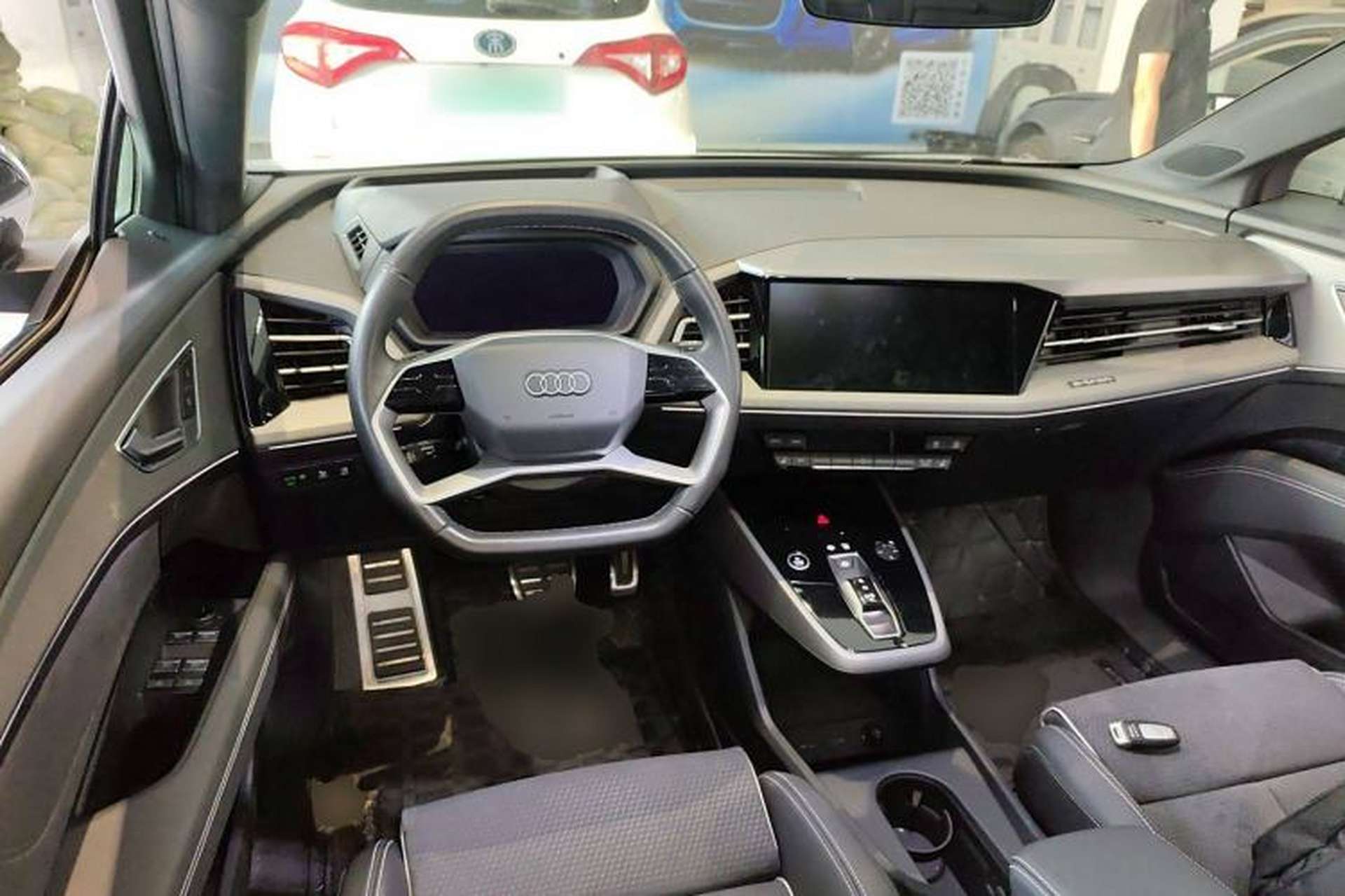 Used Audi Q5 e-tron 2022 40 e-tron Starlight Edition Mech Kit Steering Wheel