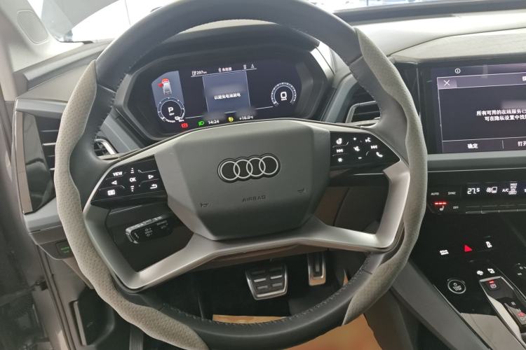 Used Audi Q5 e-tron 2022 40 e-tron Starry Edition Luxury Package Steering Wheel