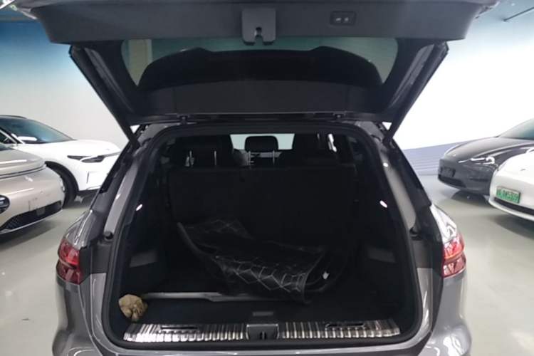 Used Audi Q5 e-tron 2022 40 e-tron Starry Edition Mechanical Suit Sun-Chasing Version Trunk