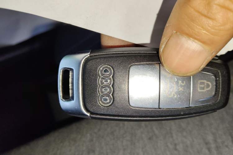 Used Audi Q5 e-tron 2022 40 e-tron Starry Edition Luxury Package Vehicle Key