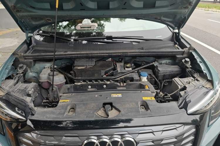 Used Audi Q5 e-tron 2022 40 e-tron Starlight Edition Mech Kit Engine Bay