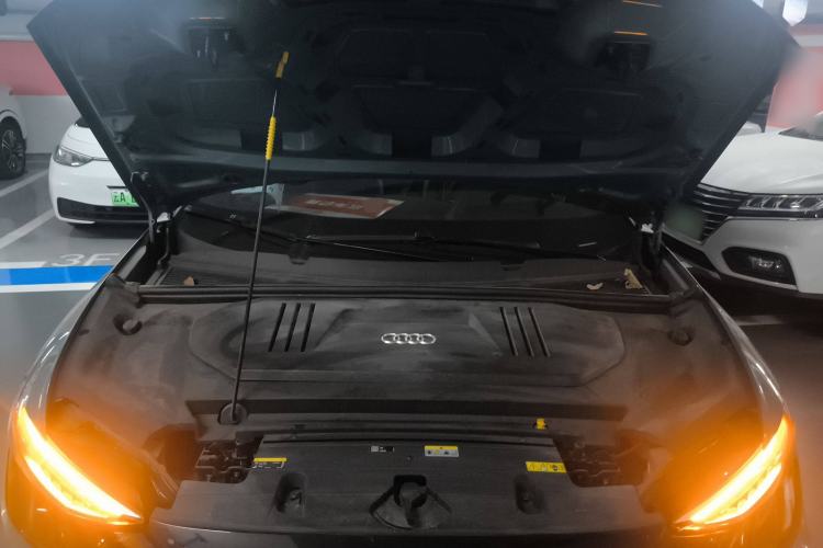 Used Audi Q5 e-tron 2022 40 e-tron Starlight Edition Mech Kit Engine Bay