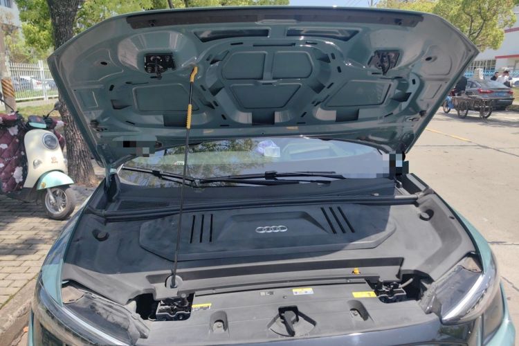 Used Audi Q5 e-tron 2022 40 e-tron Starlight Edition Mech Kit Engine Bay