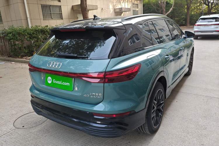 Used Audi Q5 e-tron 2022 40 e-tron Starlight Edition Mech Kit Exterior 5