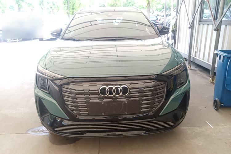 Used Audi Q5 e-tron 2022 40 e-tron Starlight Edition Mech Kit Front