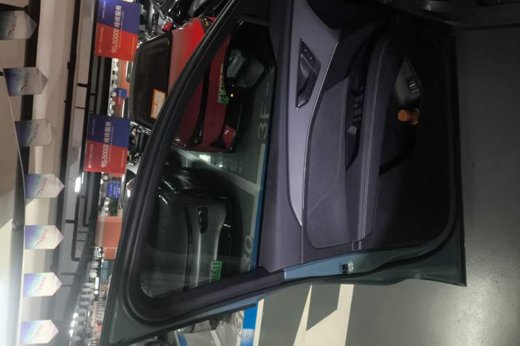 Used Audi Q5 e-tron 2022 40 e-tron Starlight Edition Mech Kit Left Front Door Interior