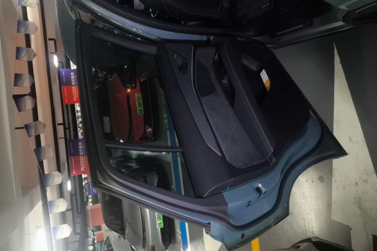 Used Audi Q5 e-tron 2022 40 e-tron Starlight Edition Mech Kit Left Rear Door Interior