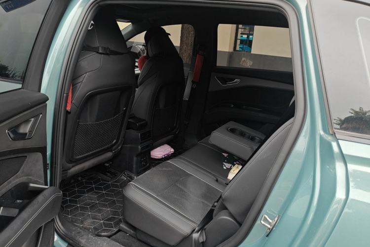 Used Audi Q5 e-tron 2022 40 e-tron Starlight Edition Mech Kit Left Rear Seat