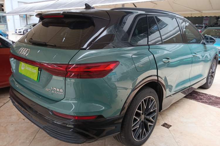 Used Audi Q5 e-tron 2022 40 e-tron Starry Edition Mechanical Suit Sun-Chasing Version Rear Right 45 Deg