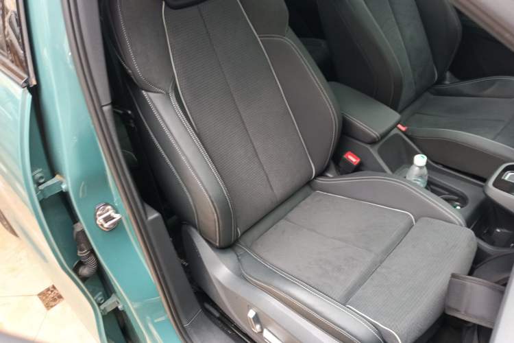 Used Audi Q5 e-tron 2022 40 e-tron Starry Edition Mechanical Suit Sun-Chasing Version Right Front Seat
