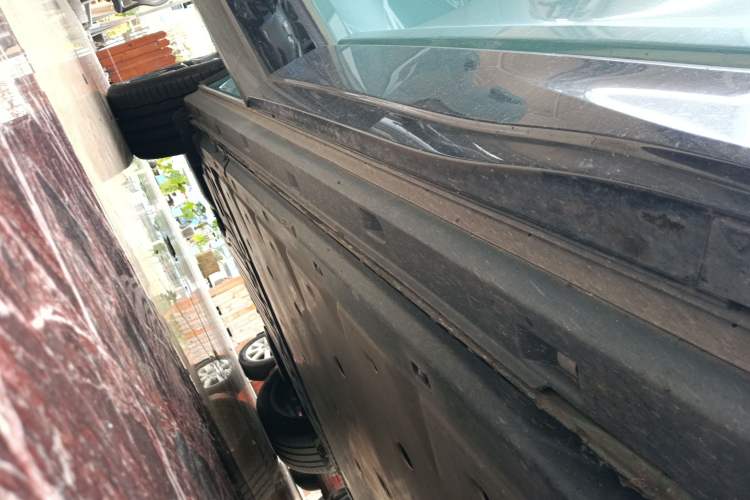 Used Audi Q5 e-tron 2022 40 e-tron Starry Edition Mechanical Suit Sun-Chasing Version Right Side Sill