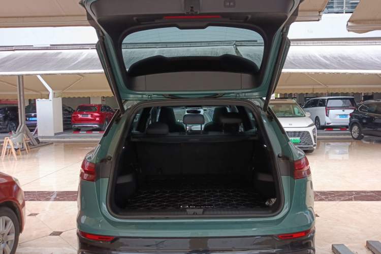 Used Audi Q5 e-tron 2022 40 e-tron Starry Edition Mechanical Suit Sun-Chasing Version Trunk