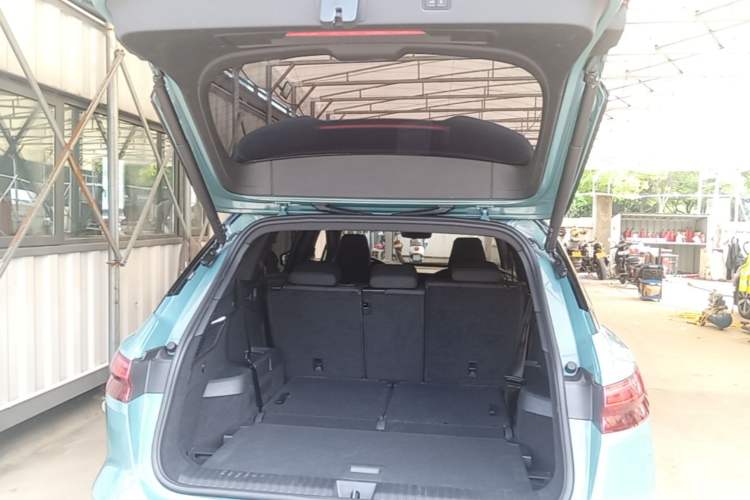 Used Audi Q5 e-tron 2022 40 e-tron Starlight Edition Mech Kit Trunk