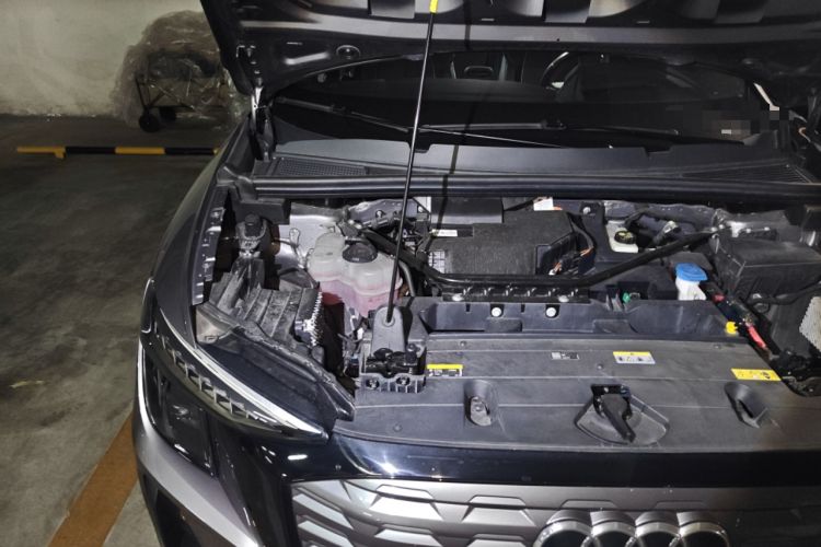 Used Audi Q5 e-tron 2022 40 e-tron Starlight Edition Mech Kit Engine Bay Right