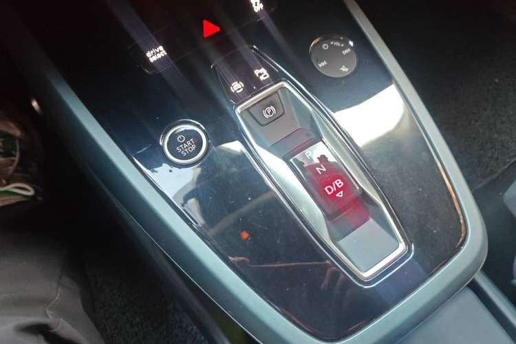 Used Audi Q5 e-tron 2022 40 e-tron Starry Edition Luxury Package Gear Lever