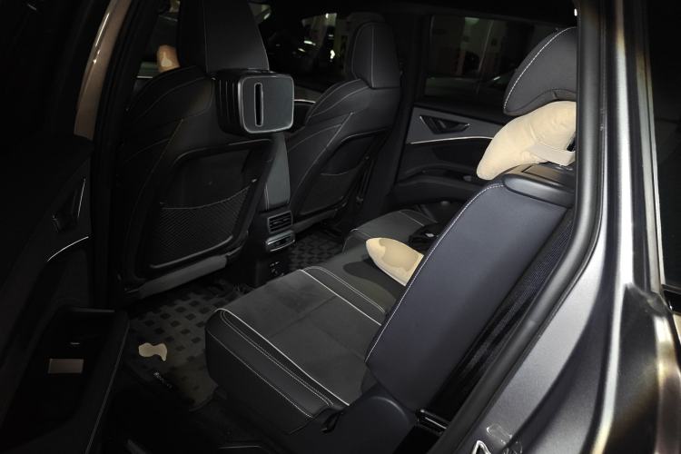 Used Audi Q5 e-tron 2022 40 e-tron Starlight Edition Mech Kit Left Rear Seat