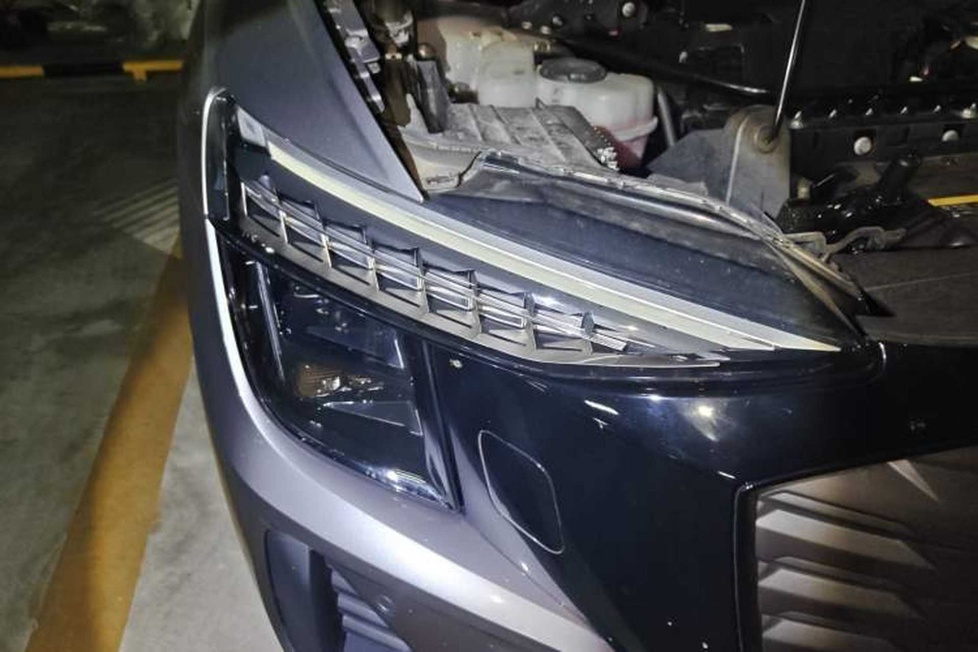 Used Audi Q5 e-tron 2022 40 e-tron Starlight Edition Mech Kit Right Front Headlight