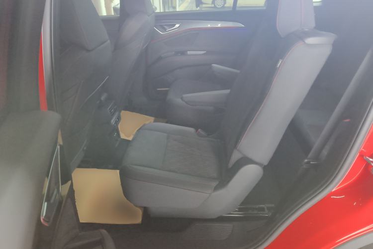 Used Audi Q5 e-tron 2022 50 e-tron quattro edition one Artistic Collection Edition Interior 4