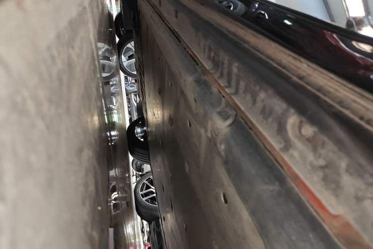 Used Audi Q5 e-tron 2022 50 e-tron quattro edition one Artistic Collection Edition Left Side Sill
