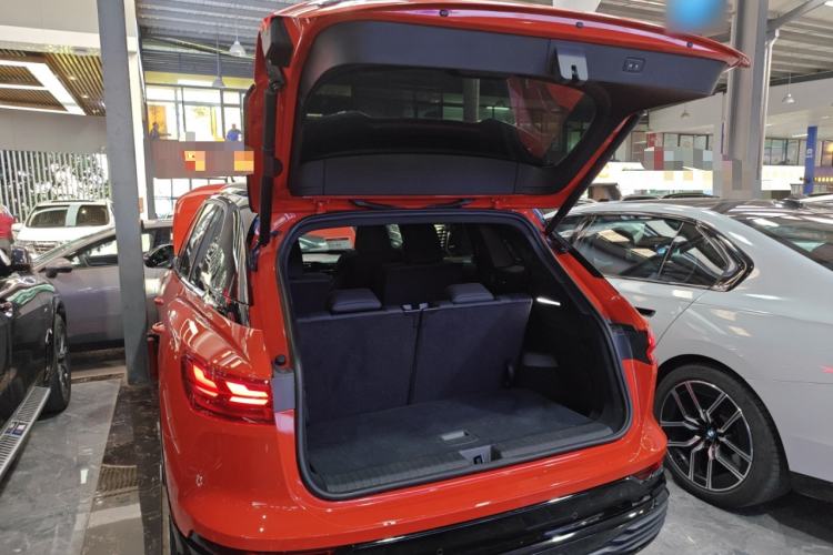 Used Audi Q5 e-tron 2022 50 e-tron quattro edition one Artistic Collection Edition Trunk
