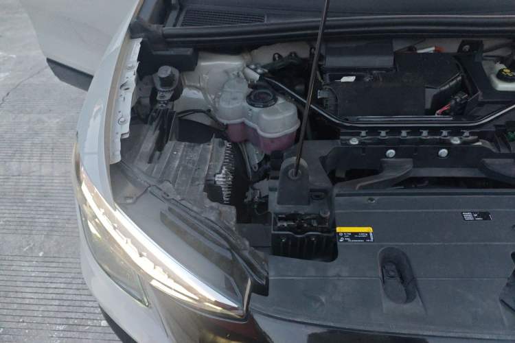 Used Audi Q5 e-tron 2022 40 e-tron Starlight Edition Mech Kit Engine Bay Right