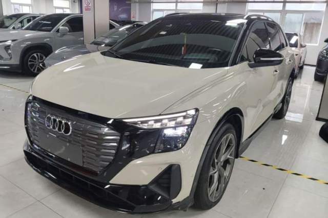 Used Audi Q5 e-tron 2022 50 e-tron quattro Glory Edition Elegant Suit