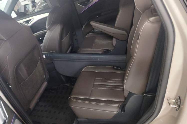 Used Audi Q5 e-tron 2022 50 e-tron quattro Glory Edition Elegant Suit Left Rear Seat