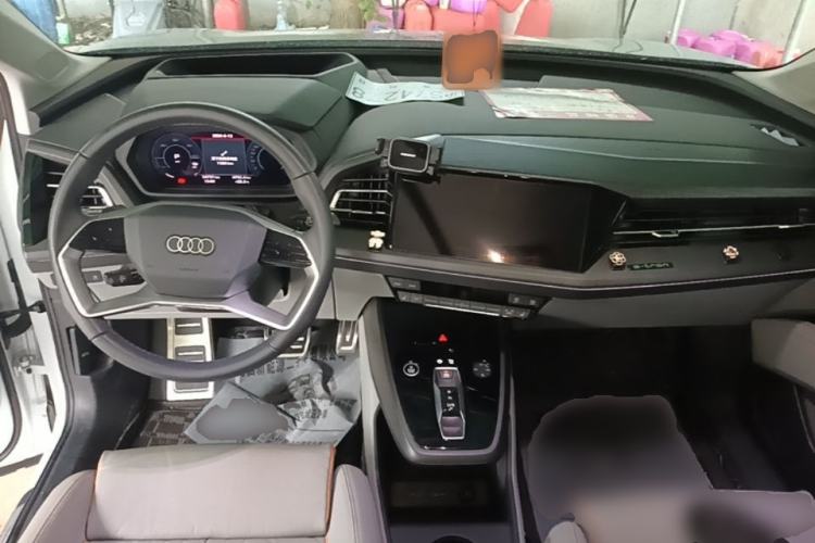 Used Audi Q5 e-tron 2022 40 e-tron Starry Edition Luxury Package Center Console