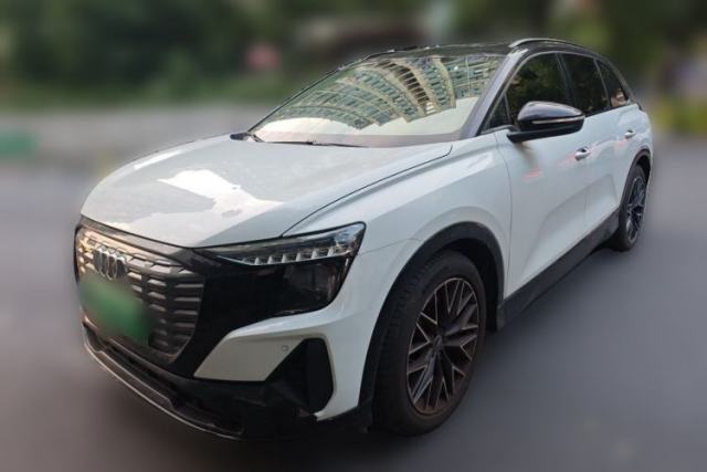 Used Audi Q5 e-tron 2022 40 e-tron Starlight Edition Mech Kit
