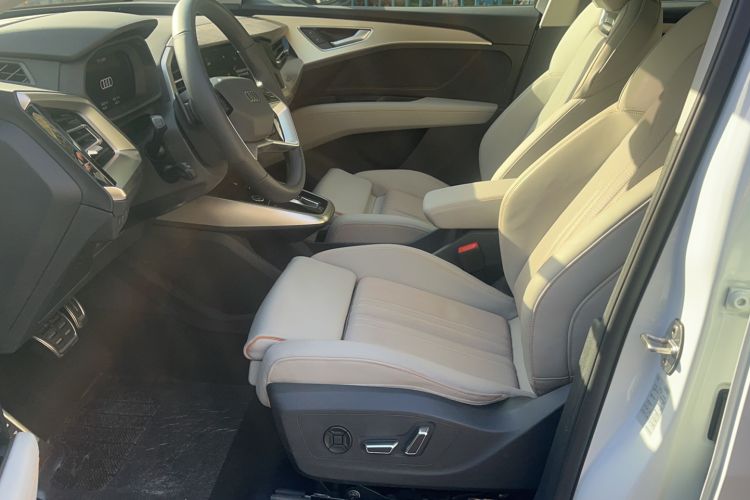 Used Audi Q5 e-tron 2022 40 e-tron Starry Edition Luxury Package Driver Seat